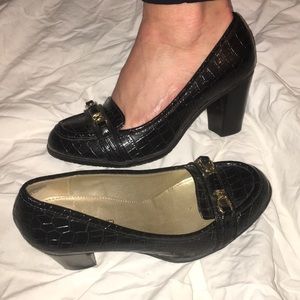 Black Bandolino pumps